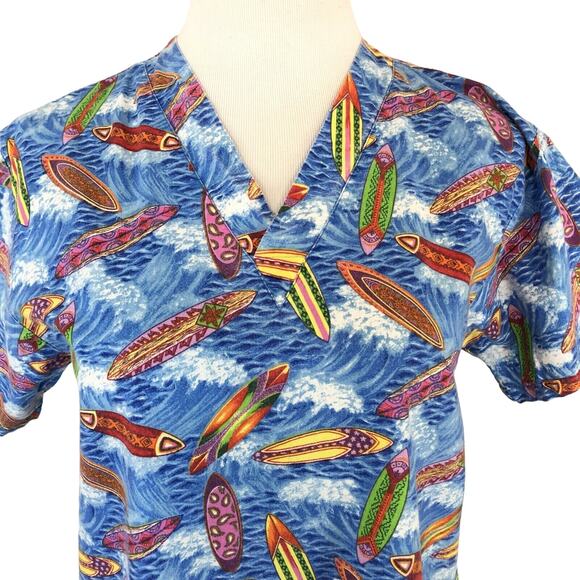 Med Gear Scrub Top V Neck Surf Boards Motif Short Sleeves Blue Size Small - Picture 5 of 8